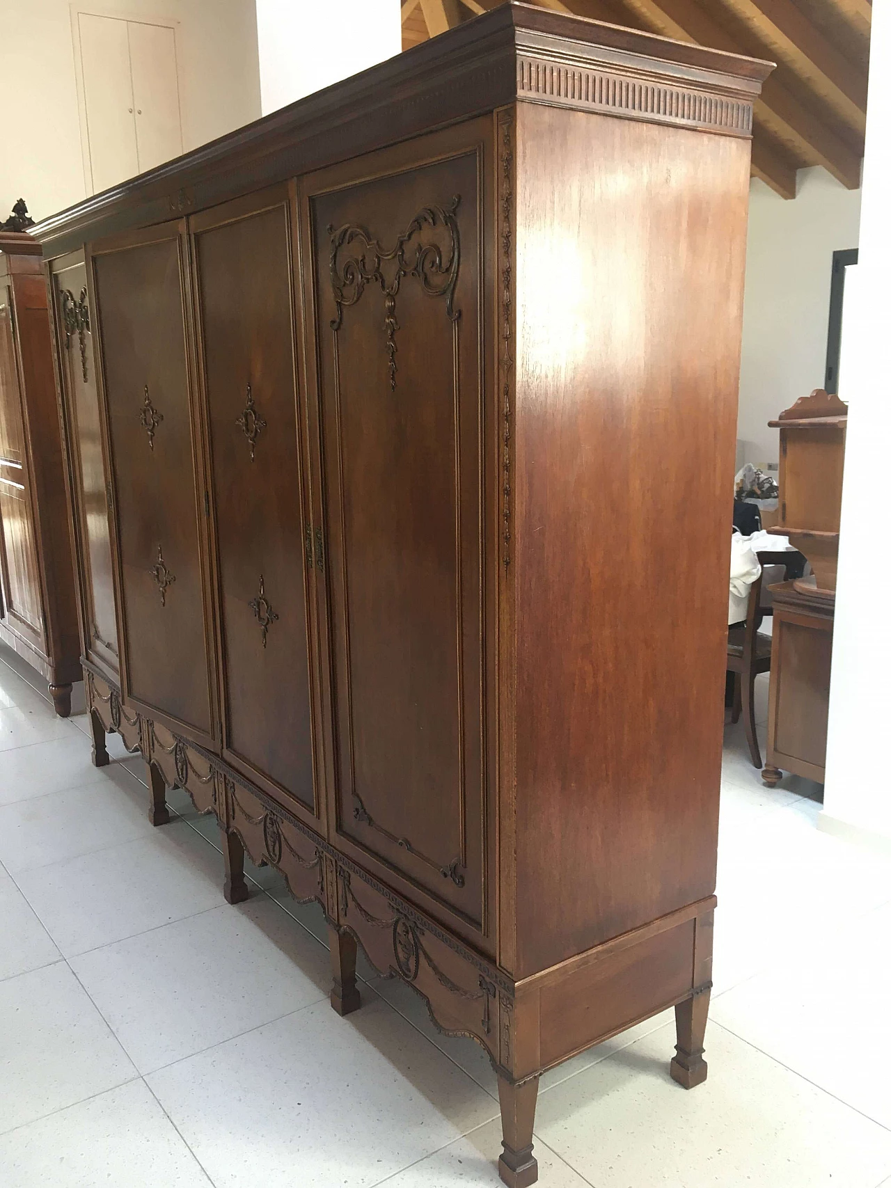 Louis XVI style wardrobe veneered in mahogany, late 19th century 11