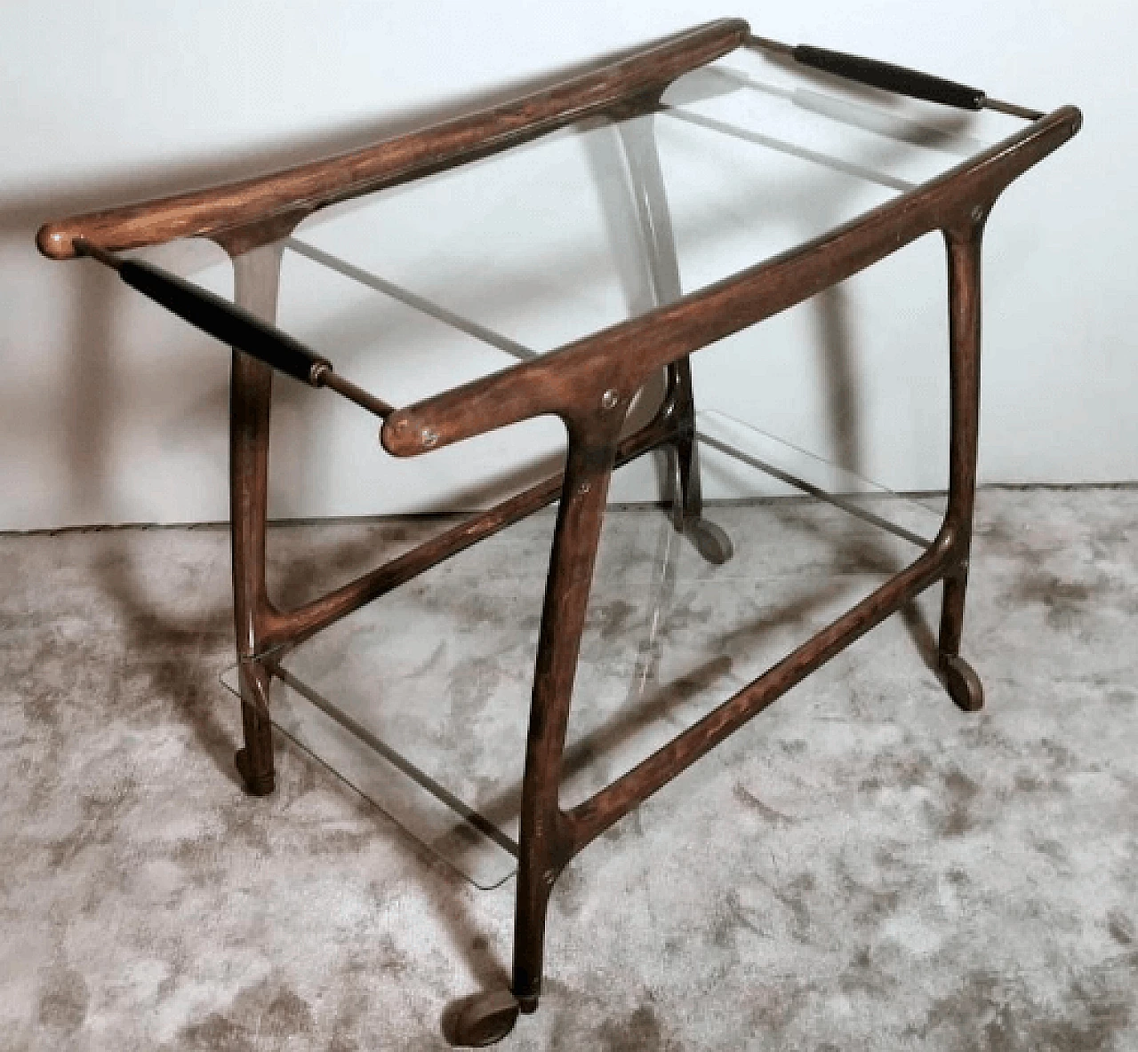 Walnut bar cart with glass shelves by Cesare Lacca, 1950s 6