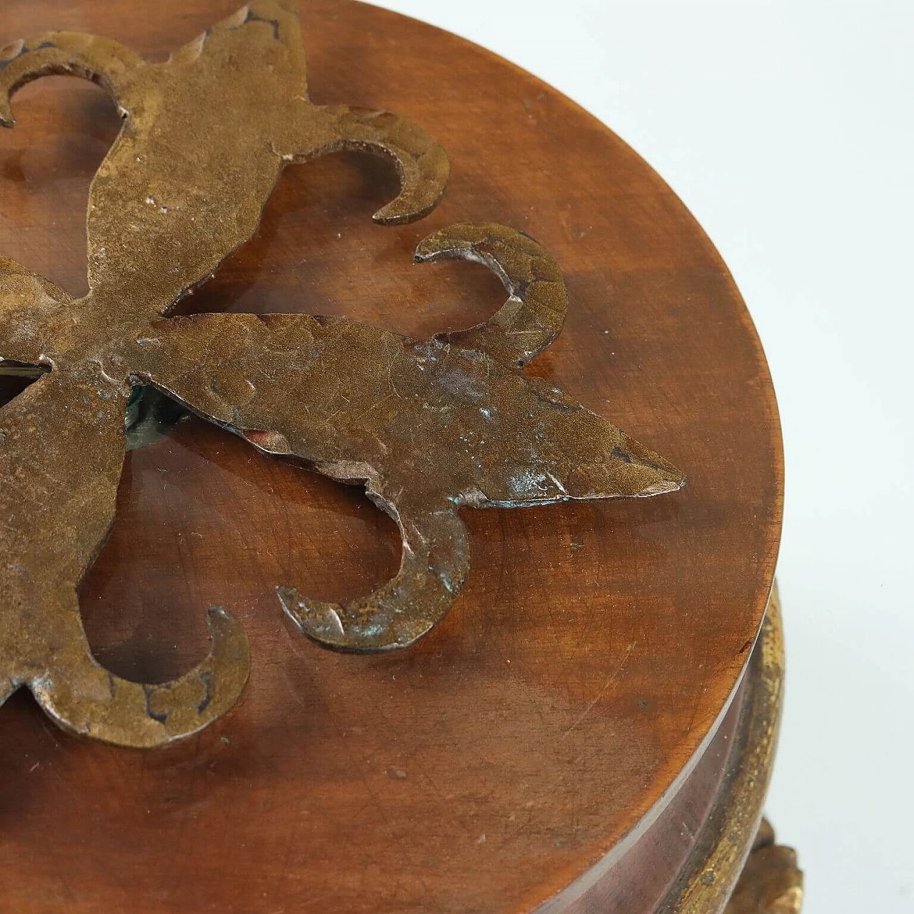 Glass and carved, lacquered and gilded wood coffee table 8