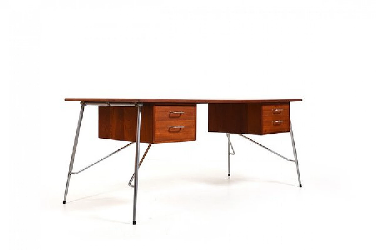 Desk 202 by Børge Mogensen for Søborg Møbler, 1950s 10