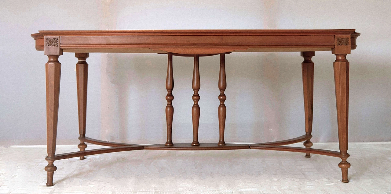 English-style walnut table with carvings and turned legs, 1940s 2