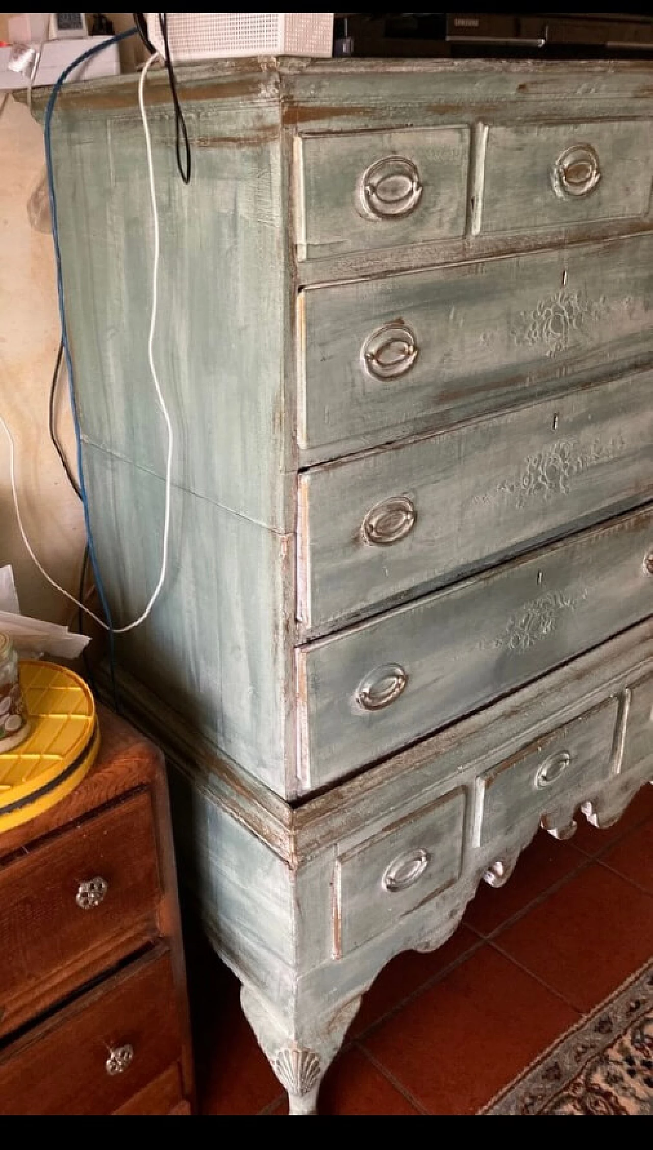 Shabby Chic antiqued green wood chest of drawers 2