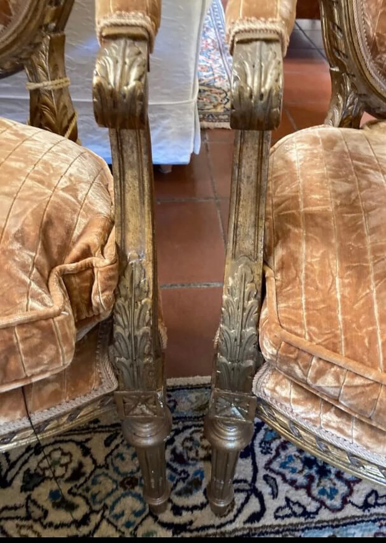 Sofa and pair of armchairs in gilded wood and velvet, 18th century 6