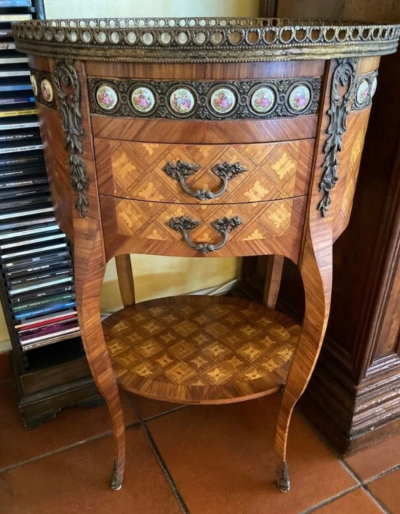 Wood side table with drawers and double shelf 2