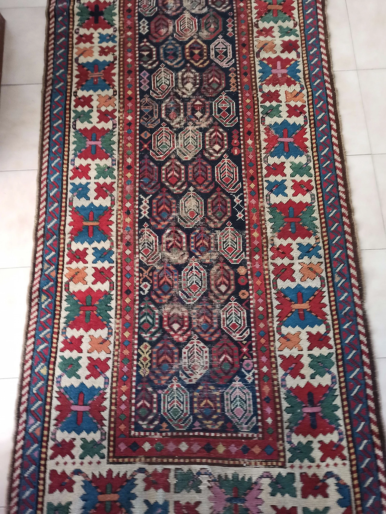 Caucasian Dagestan rug, late 19th century 4