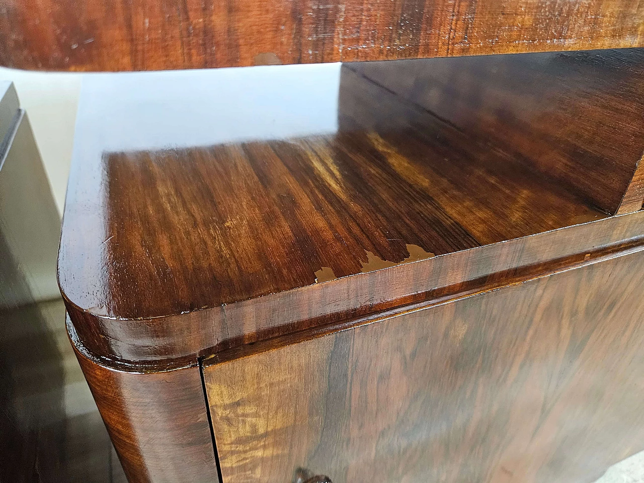 Pair of Art Deco mahogany bedside tables, 1940s 17