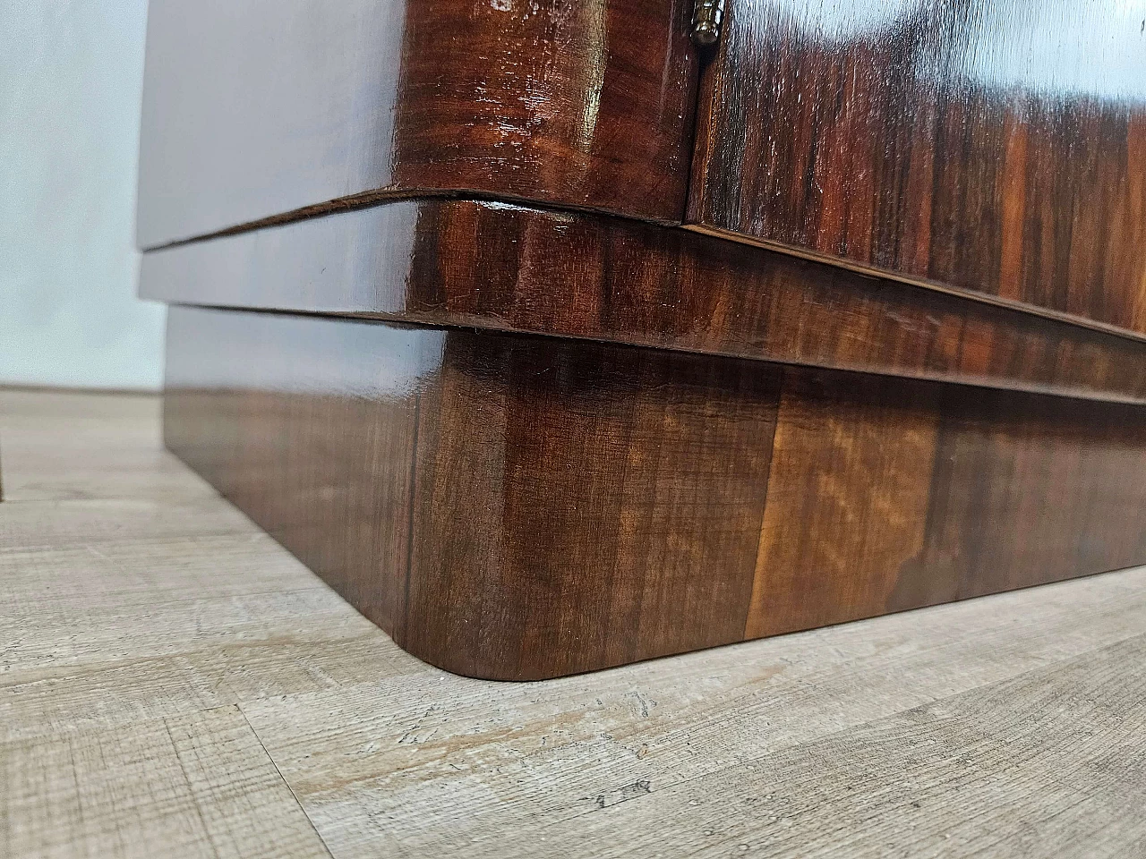 Pair of Art Deco mahogany bedside tables, 1940s 26