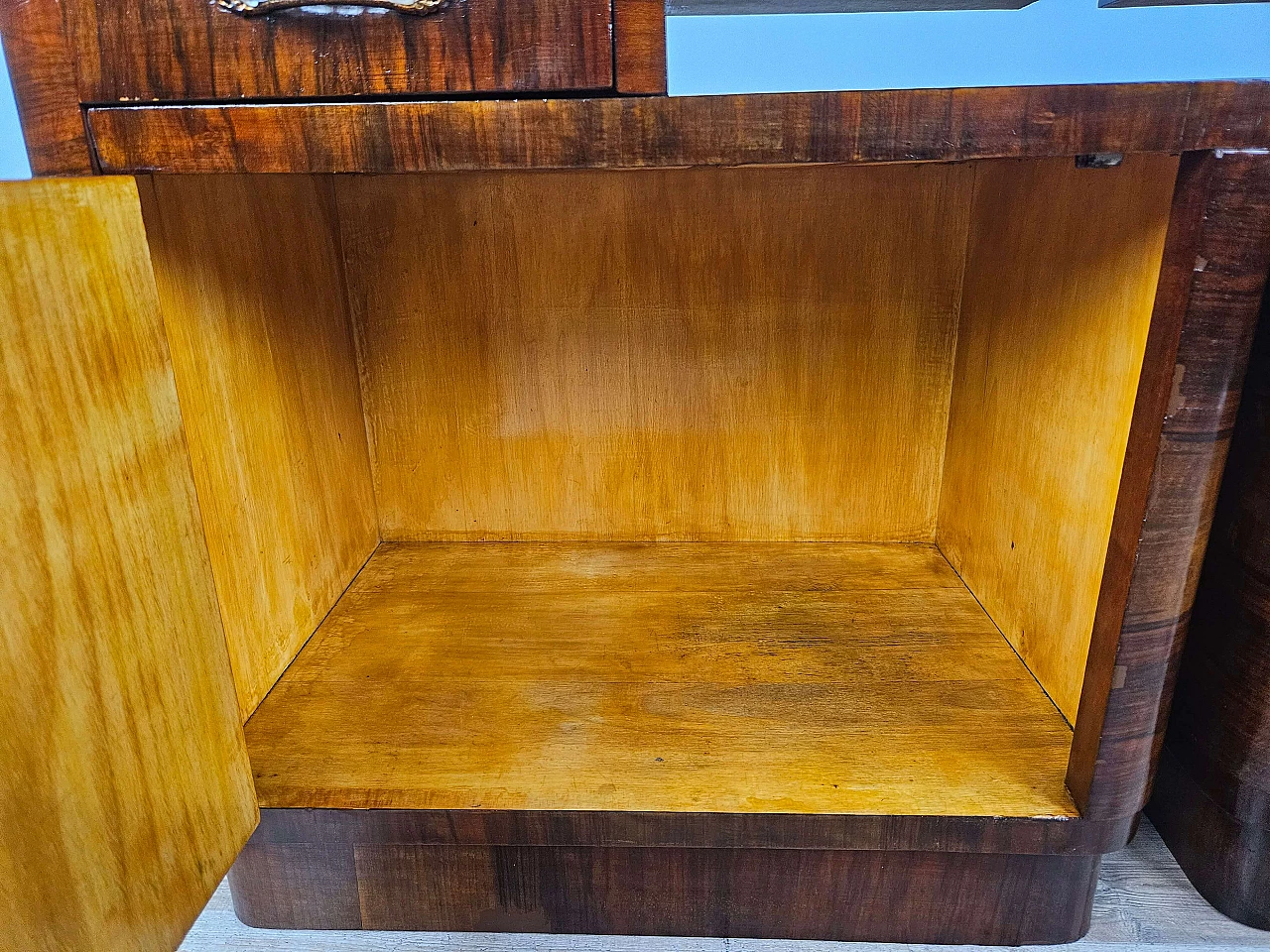 Pair of Art Deco mahogany bedside tables, 1940s 35