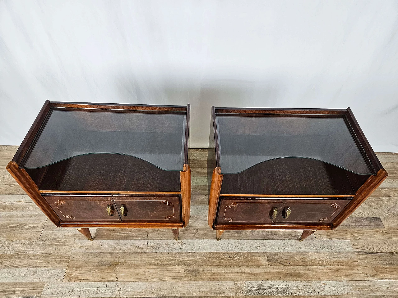 Pair of walnut and maple bedside tables with glass shelf, 1950s 7