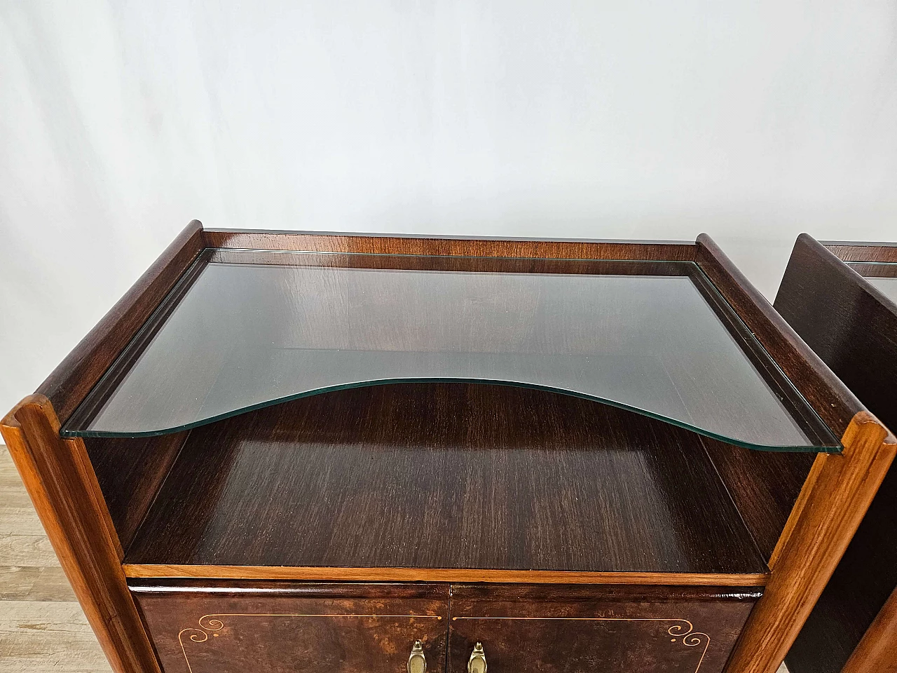 Pair of walnut and maple bedside tables with glass shelf, 1950s 11