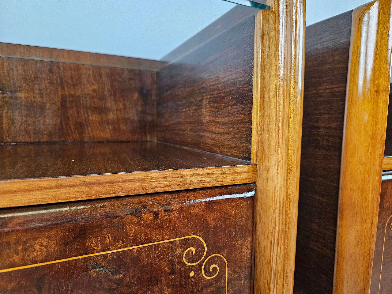 Pair of walnut and maple bedside tables with glass shelf, 1950s 17