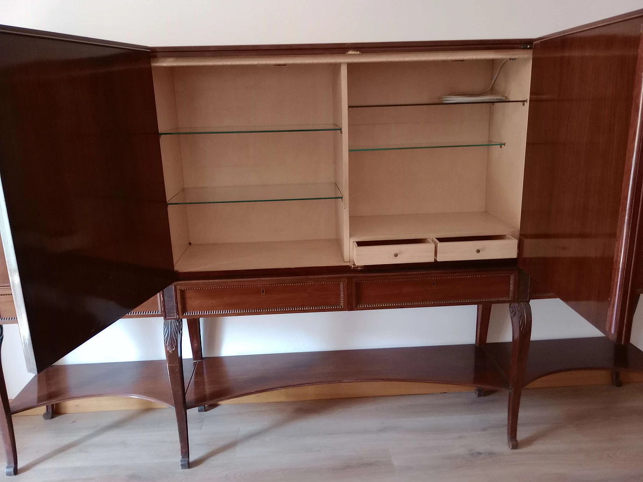 Grande credenza in mogano, con vano bar, di Fratelli Barni anni '50 10