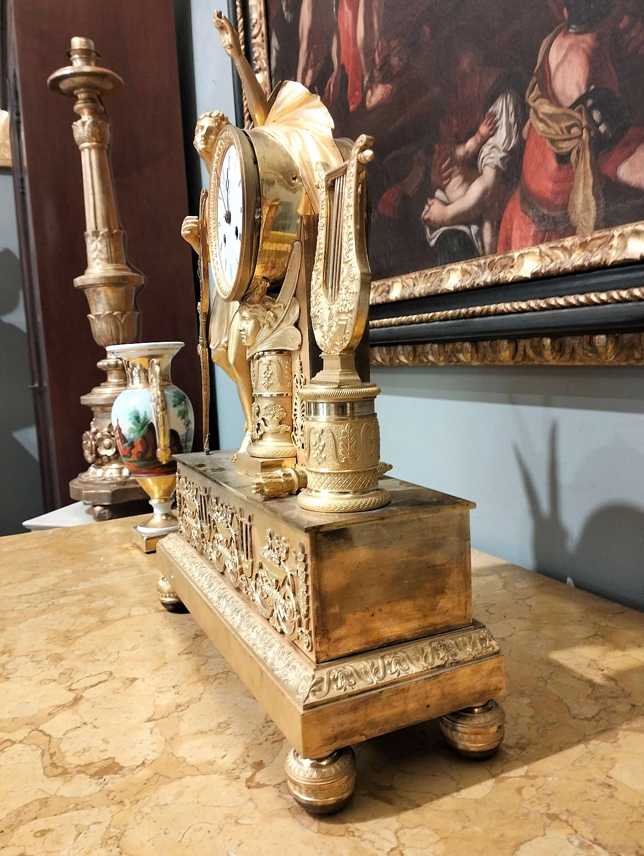 Gilt bronze Empire clock with winged figure, 19th century 9