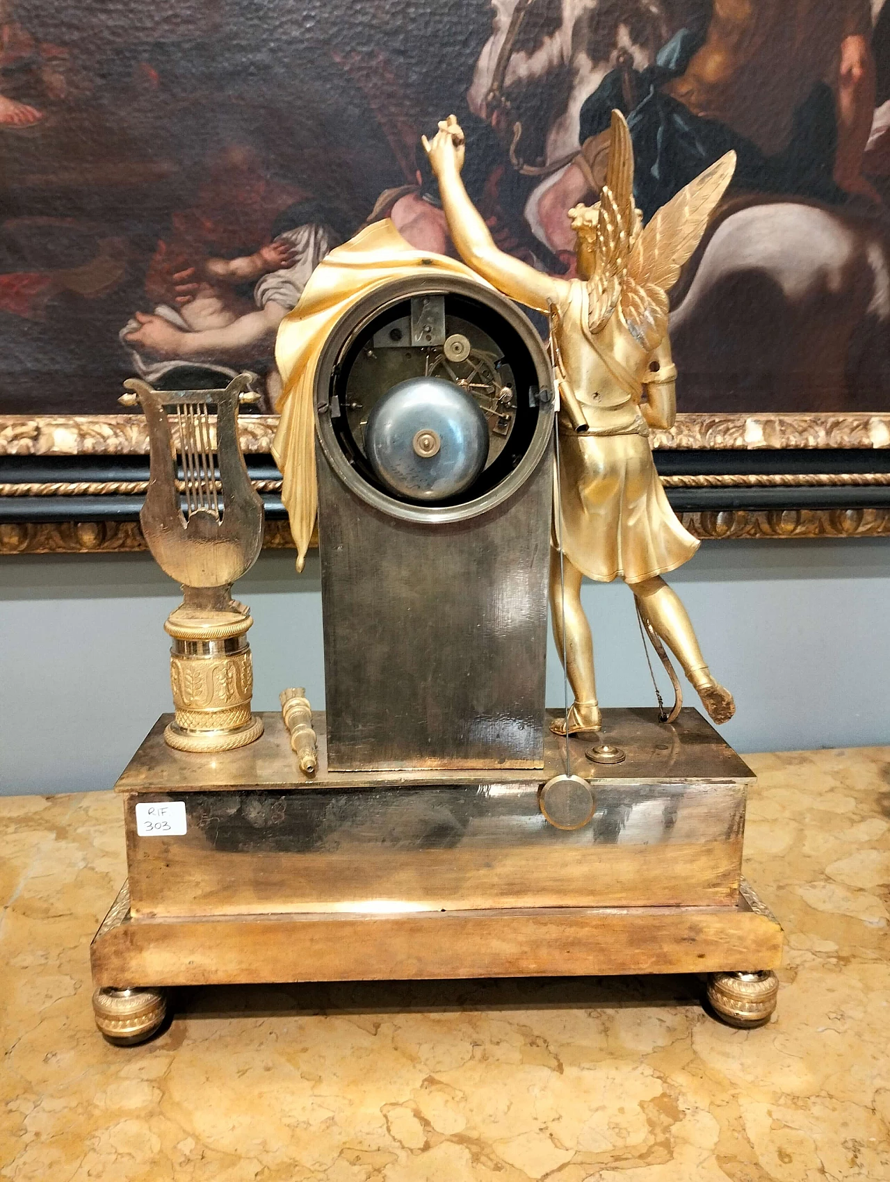 Gilt bronze Empire clock with winged figure, 19th century 17