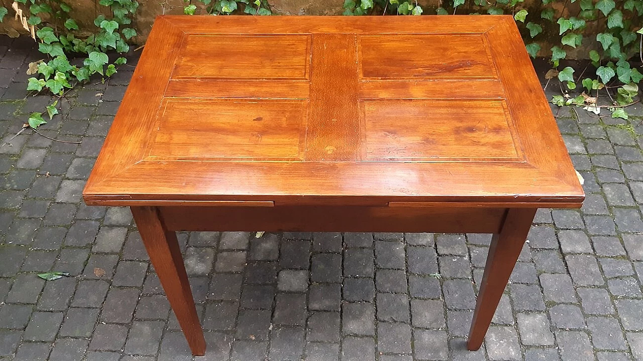 Extending walnut and oak table, second half of the 19th century 4