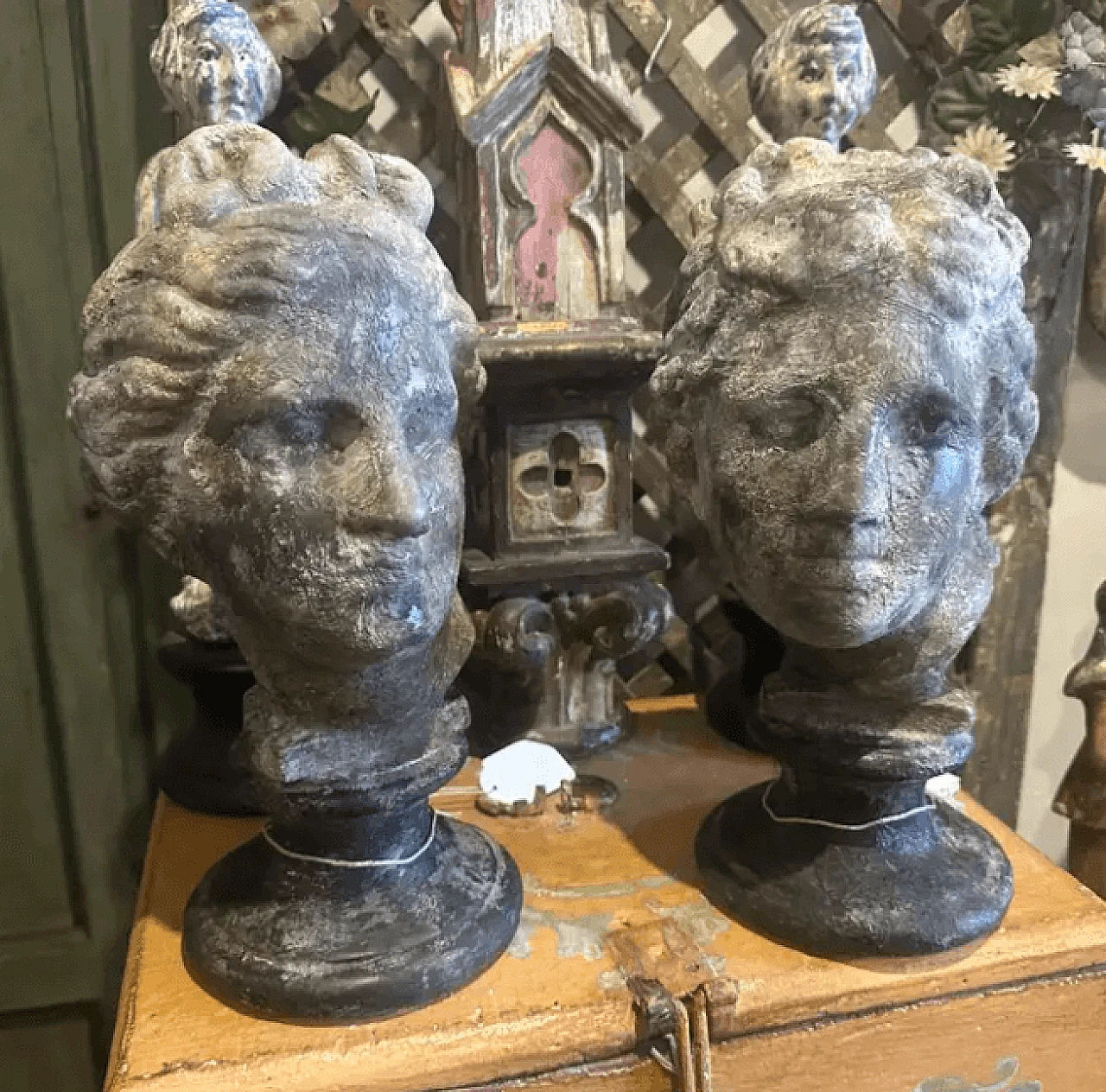 Pair of plaster sculptures depicting Apollo and Venus de' Medici, 1950s 8