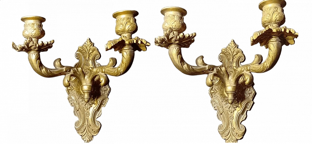 Pair of gilded bronze two-armed wall sconces in Louis XV style, 1920s 7