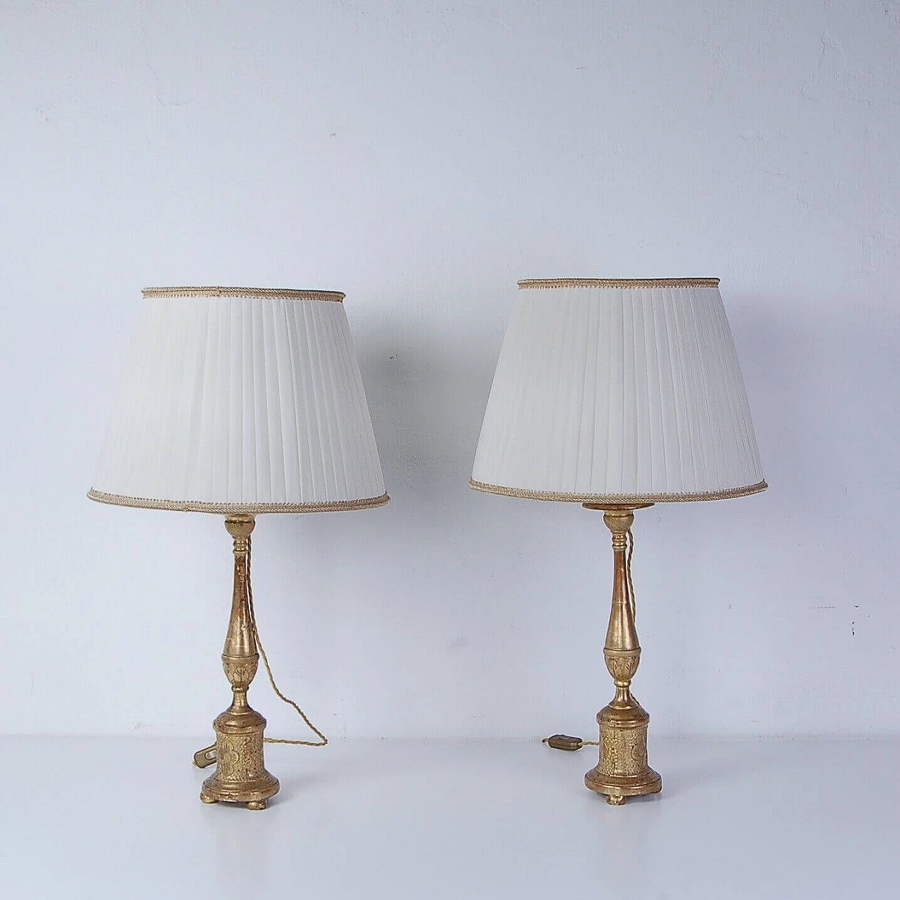 Pair of table lamps with a 19th-century wooden candelabra base decorated with gold leaf 3