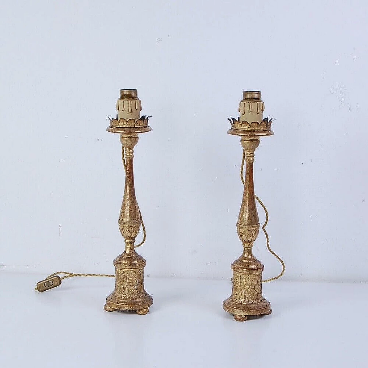 Pair of table lamps with a 19th-century wooden candelabra base decorated with gold leaf 12