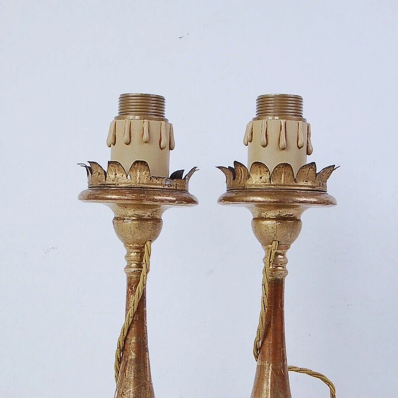 Pair of table lamps with a 19th-century wooden candelabra base decorated with gold leaf 16