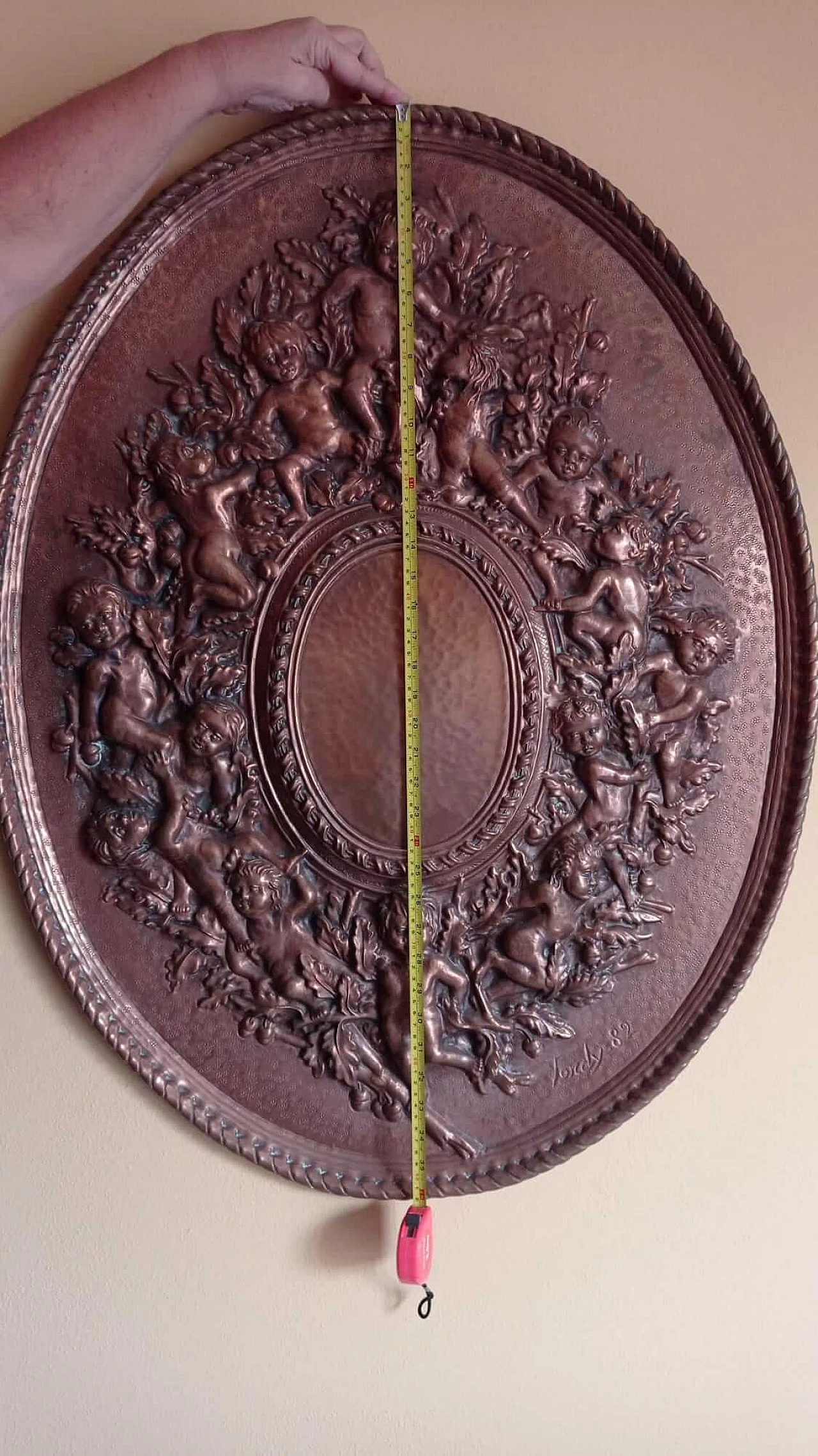 Rosone Putti, Ferdinando Guadagnini, copper high relief with putti and floral elements, 1982 2