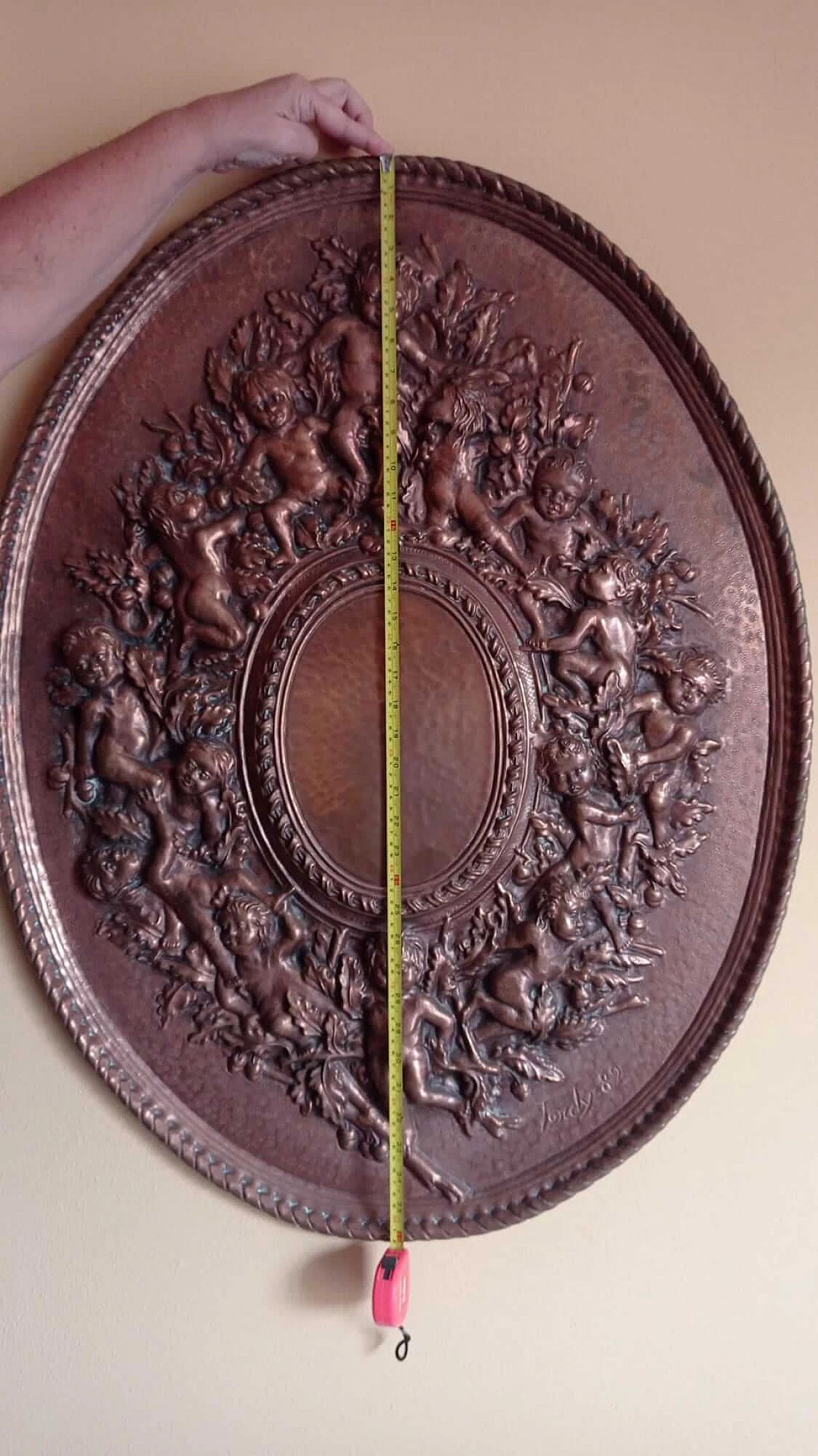 Rosone Putti, Ferdinando Guadagnini, copper high relief with putti and floral elements, 1982 3