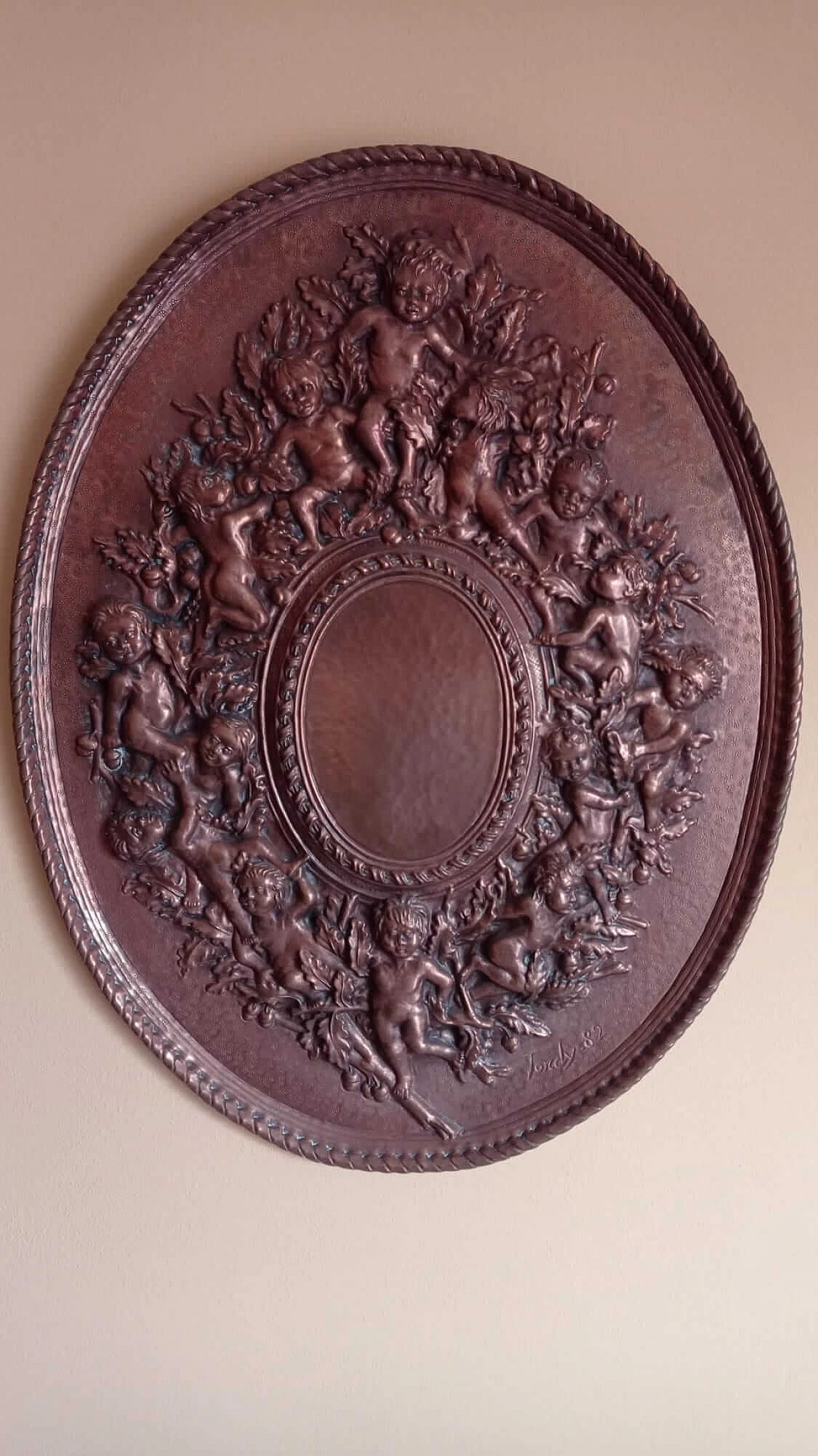 Rosone Putti, Ferdinando Guadagnini, copper high relief with putti and floral elements, 1982 5