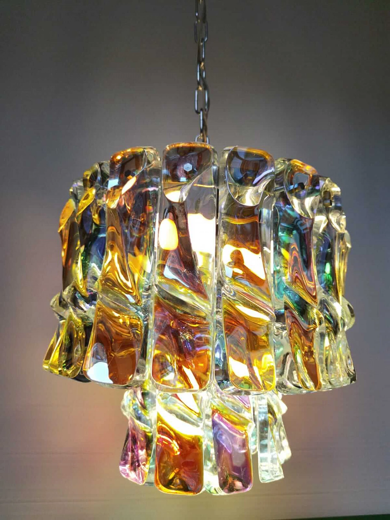 Iridescent Murano glass chandelier attributed to Vistosi, 1960s 5