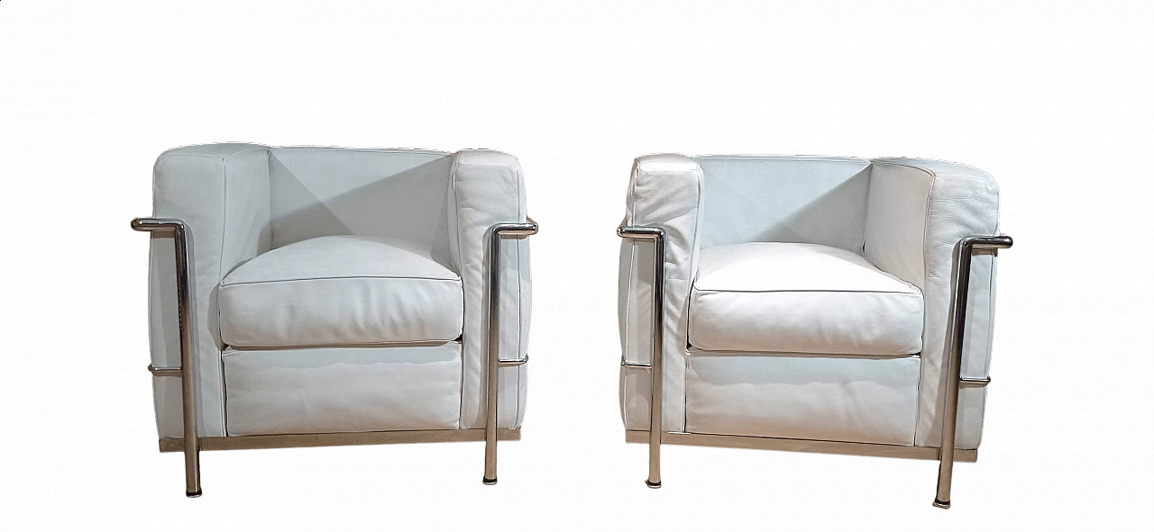 Pair of white hammered leather LC 2 armchairs by Le Corbusier, P. Jeanneret, C. Perriand for Alivar, 1980s 75