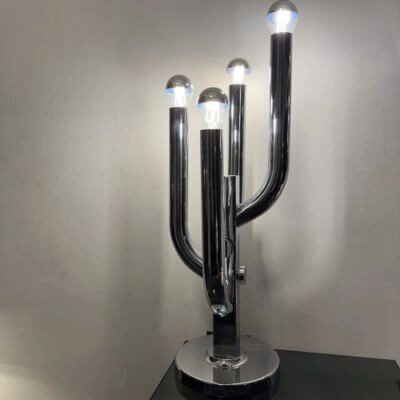 Metal table lamp, 1970s 1