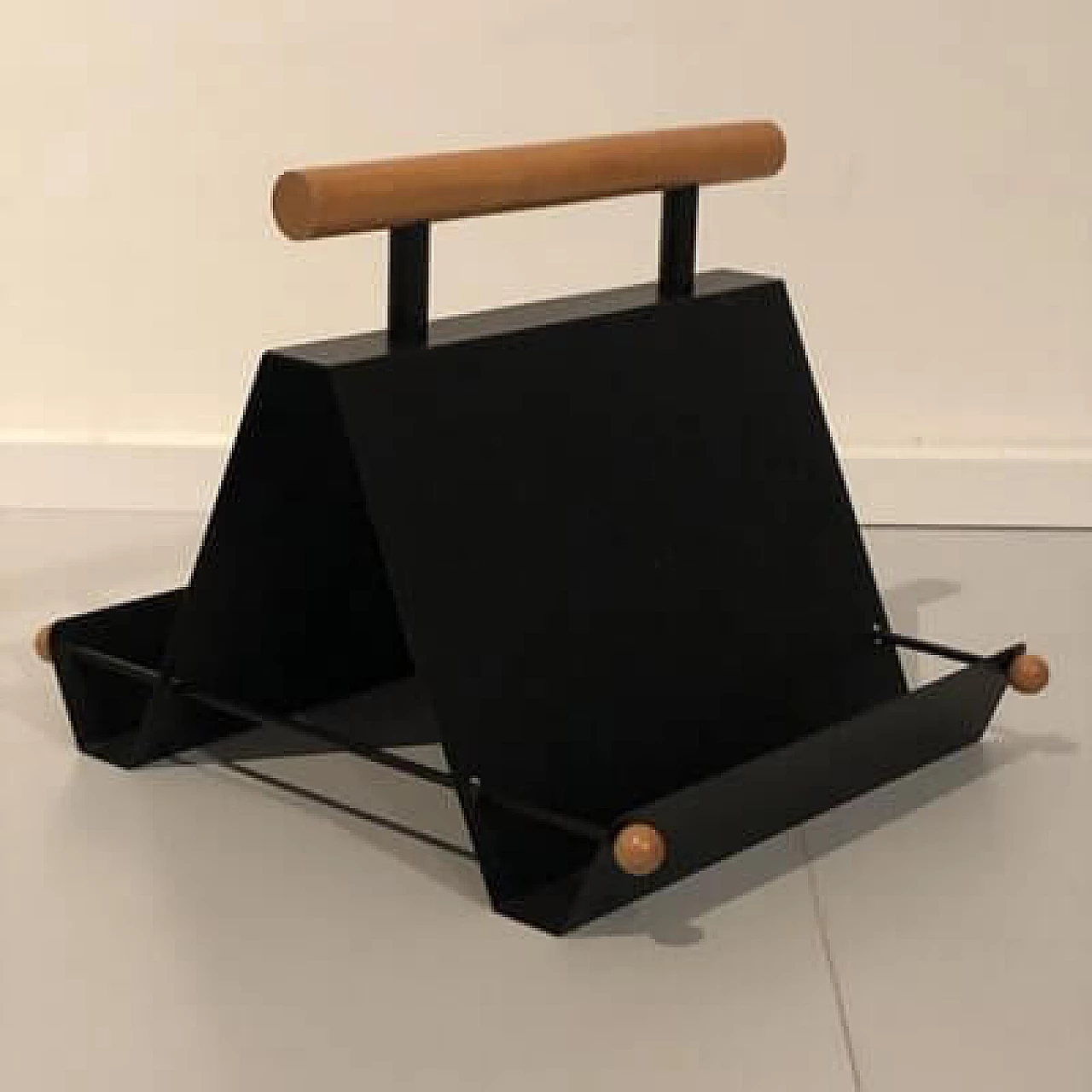 Iron and wood magazine rack, 1980s 10