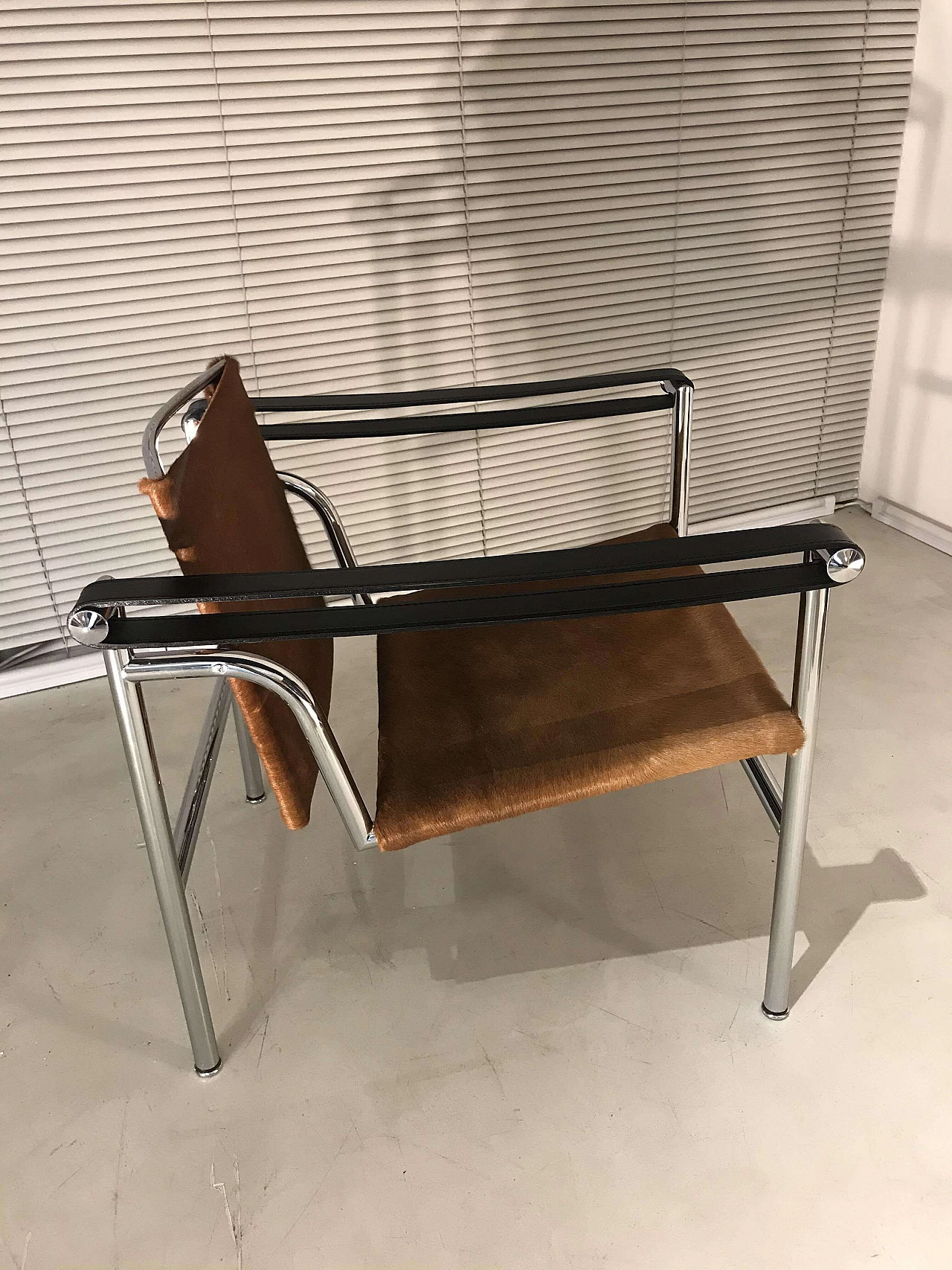 Coppia di poltrone LC1 di Le Corbusier per Cassina, 1973 1