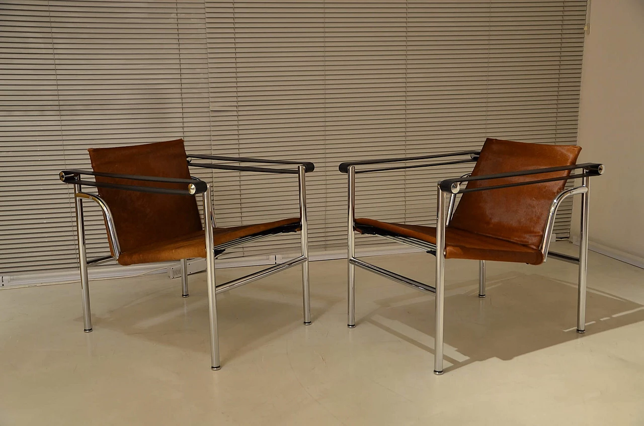 Pair of LC1 armchairs by Le Corbusier for Cassina, 1973 10