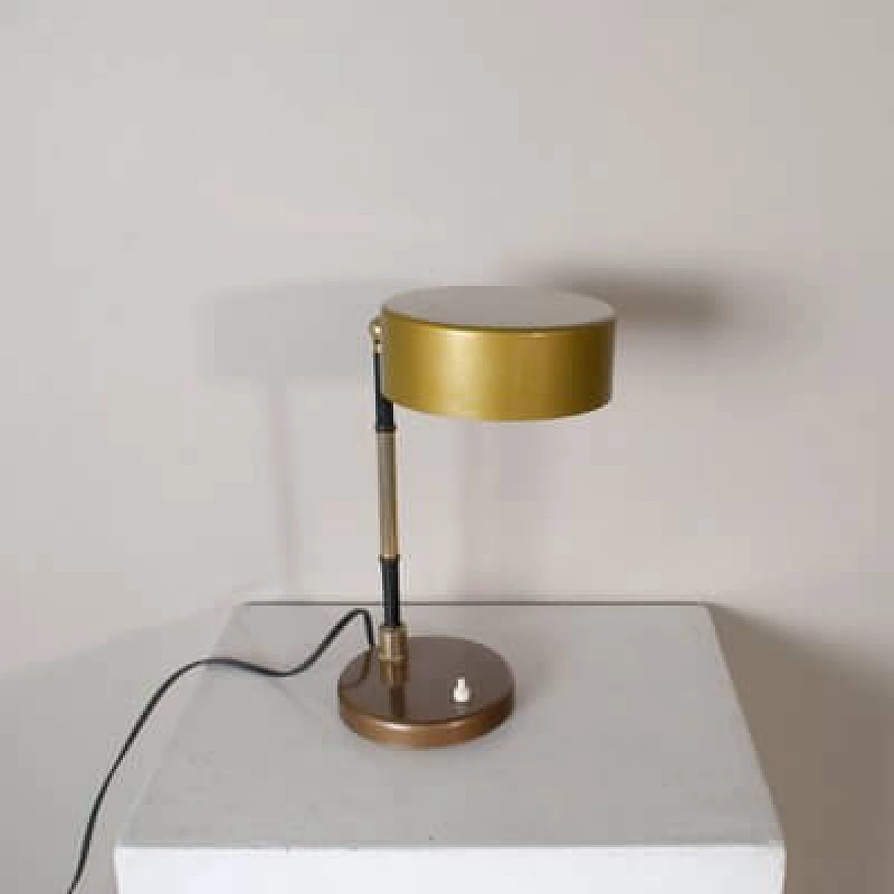 Chromed metal and brass ruby table lamp in the style of Oscar Torlasco, 1960s 1