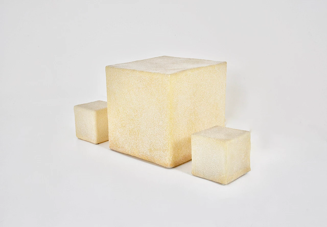 3 Cube-shaped fibreglass and marble dust lamps by Andre Cazenave for Singleton, 1970s 2