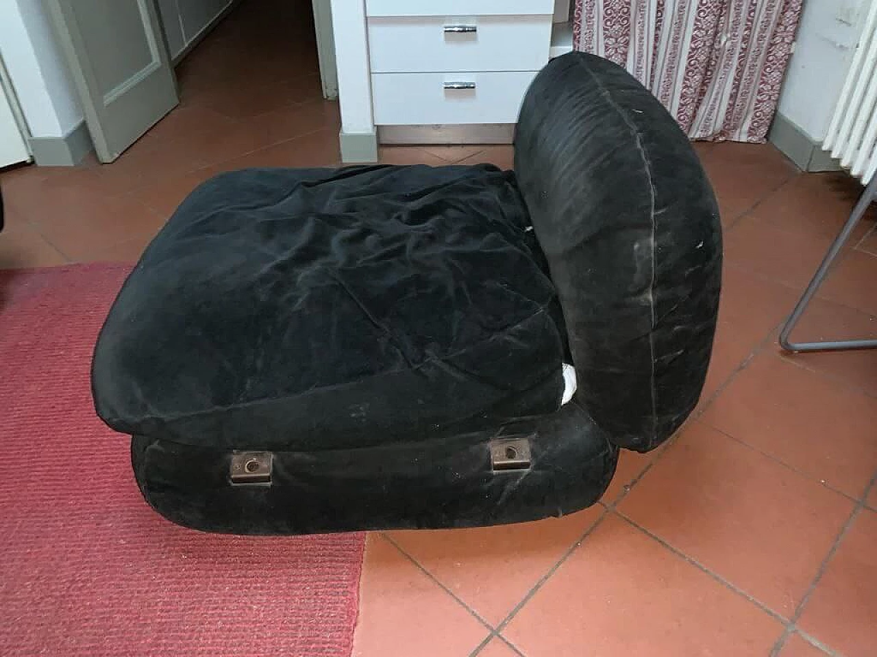 3 Delfa armchairs in black suede leather, 1980s 4