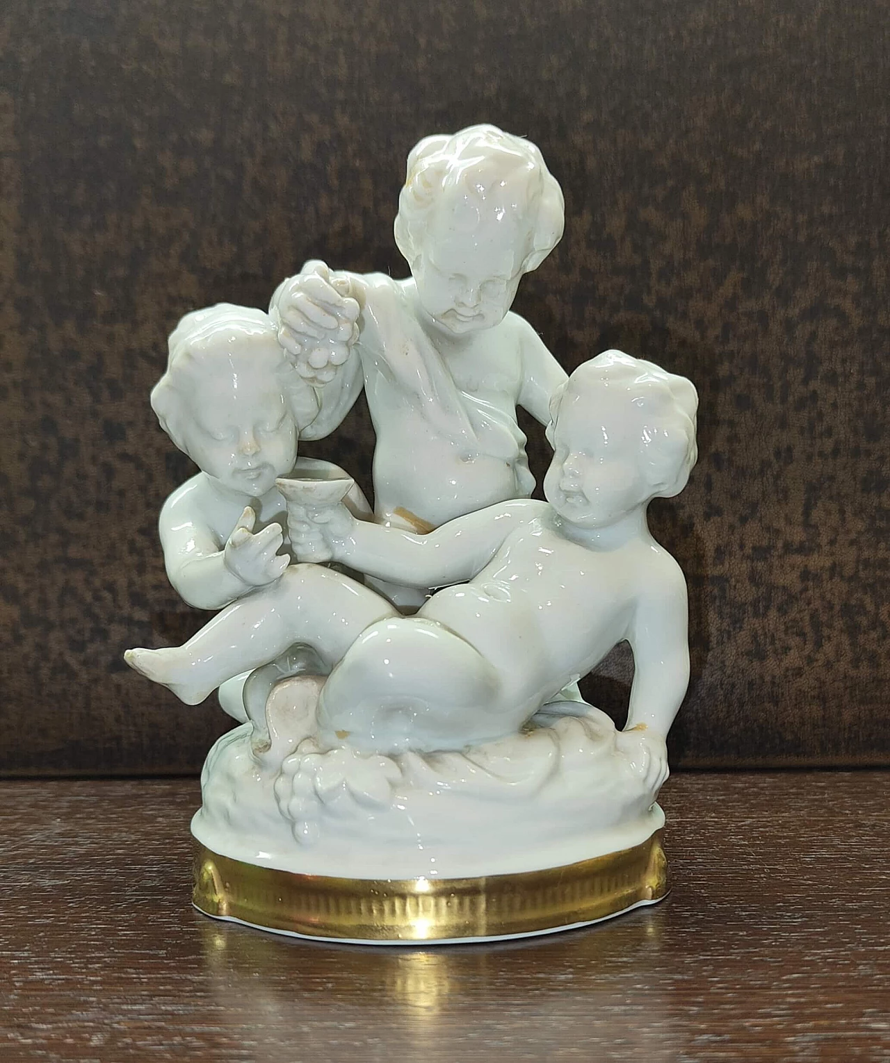 Group of cupids, Capodimonte porcelain sculpture, 1950s 2