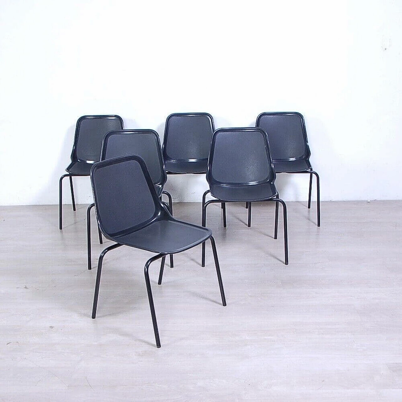 6 Black iron MIM chairs, 1960s 4