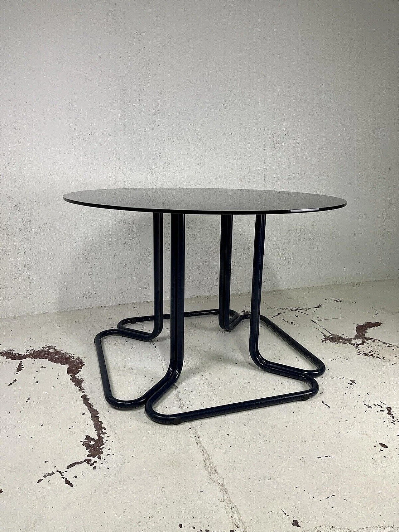 Painted metal Quadrifoglio table attributable to Giotto Stoppino, 1970s 3