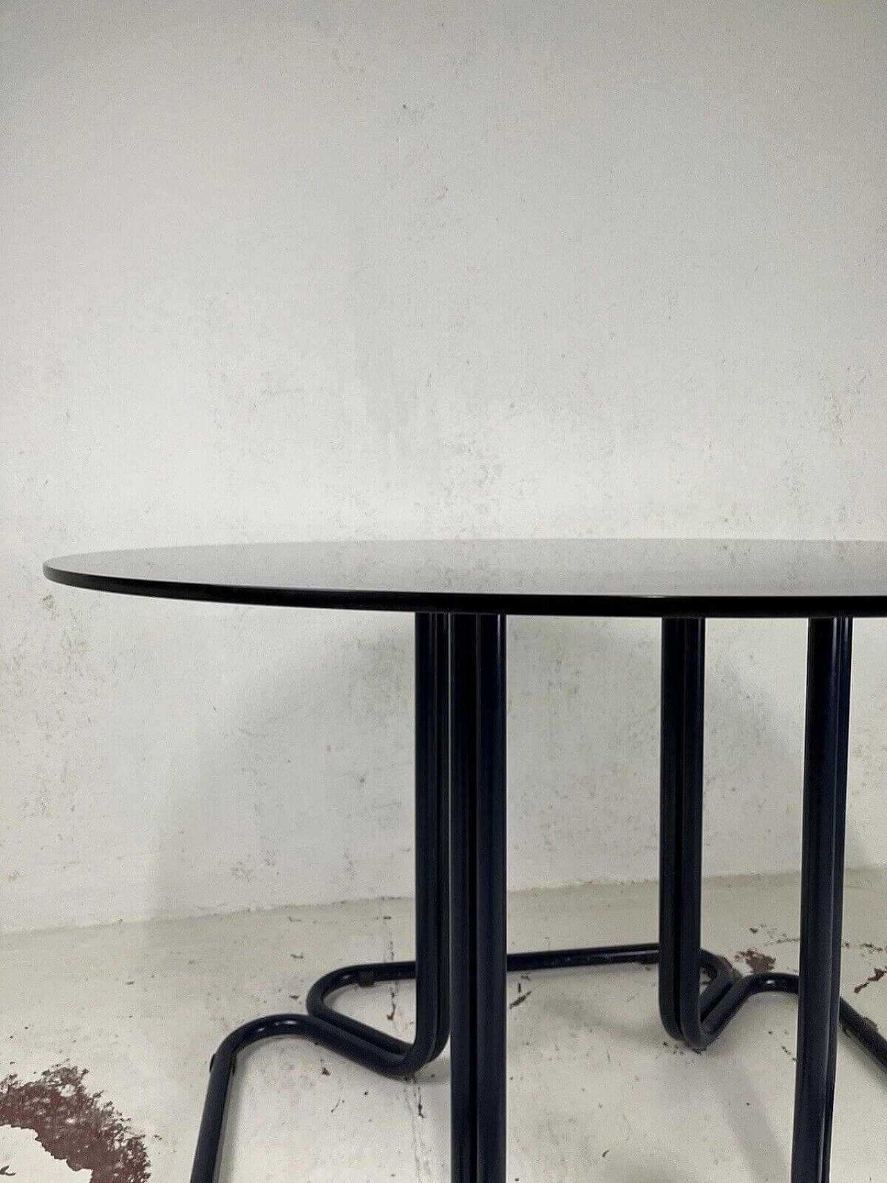 Painted metal Quadrifoglio table attributable to Giotto Stoppino, 1970s 10