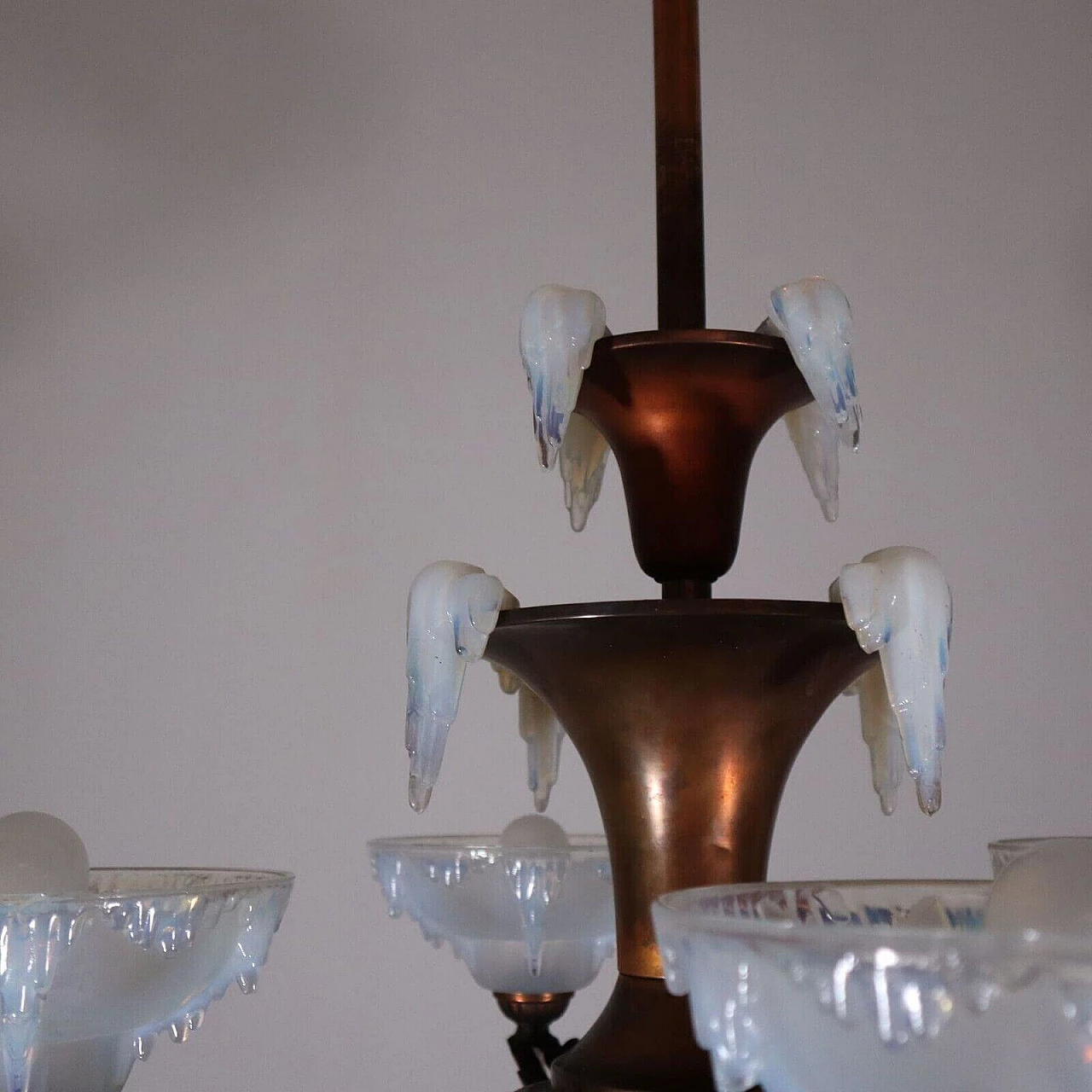 Lampadario Art Deco a cinque luci in ottone di Ezan France, anni '30 1