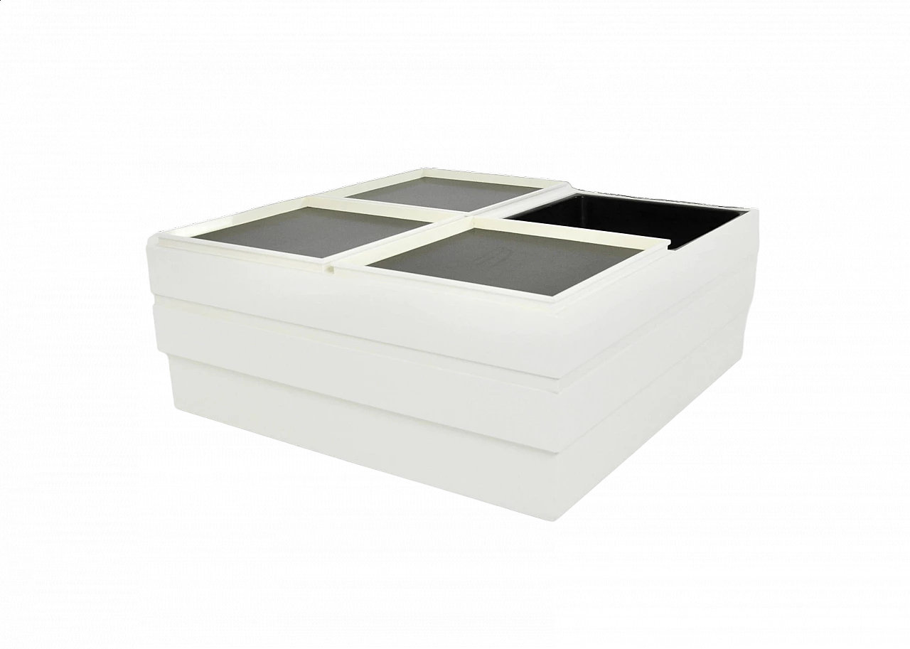 White wooden coffee table with four storage compartments by Carlo Hauner for Forma, 1960s 10