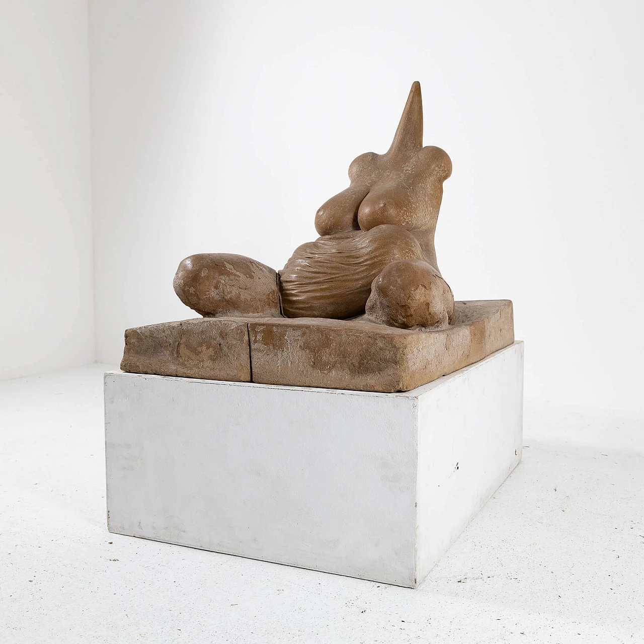 Anselmo Giardini, Gea, terracotta sculpture, 1978 4