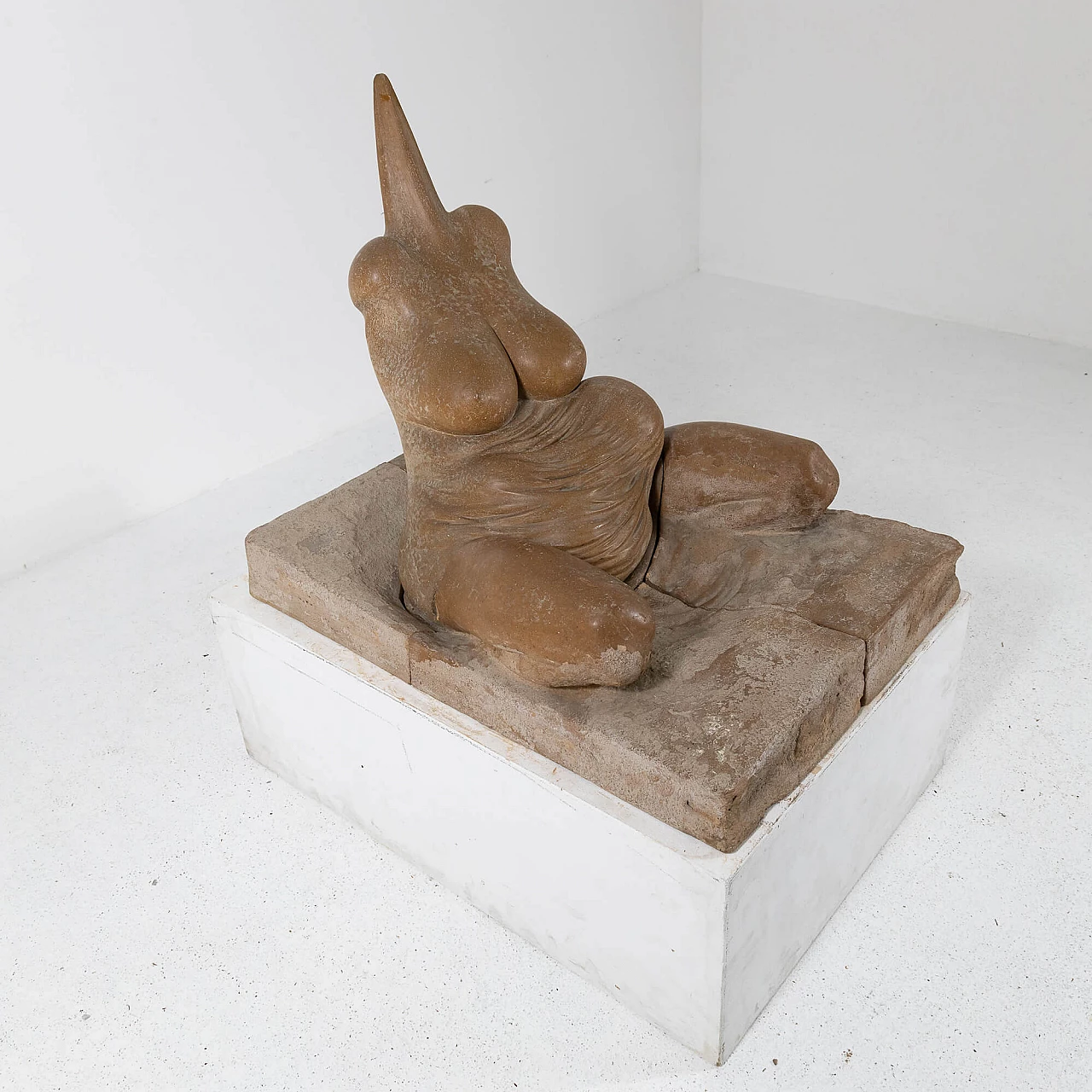 Anselmo Giardini, Gea, terracotta sculpture, 1978 6