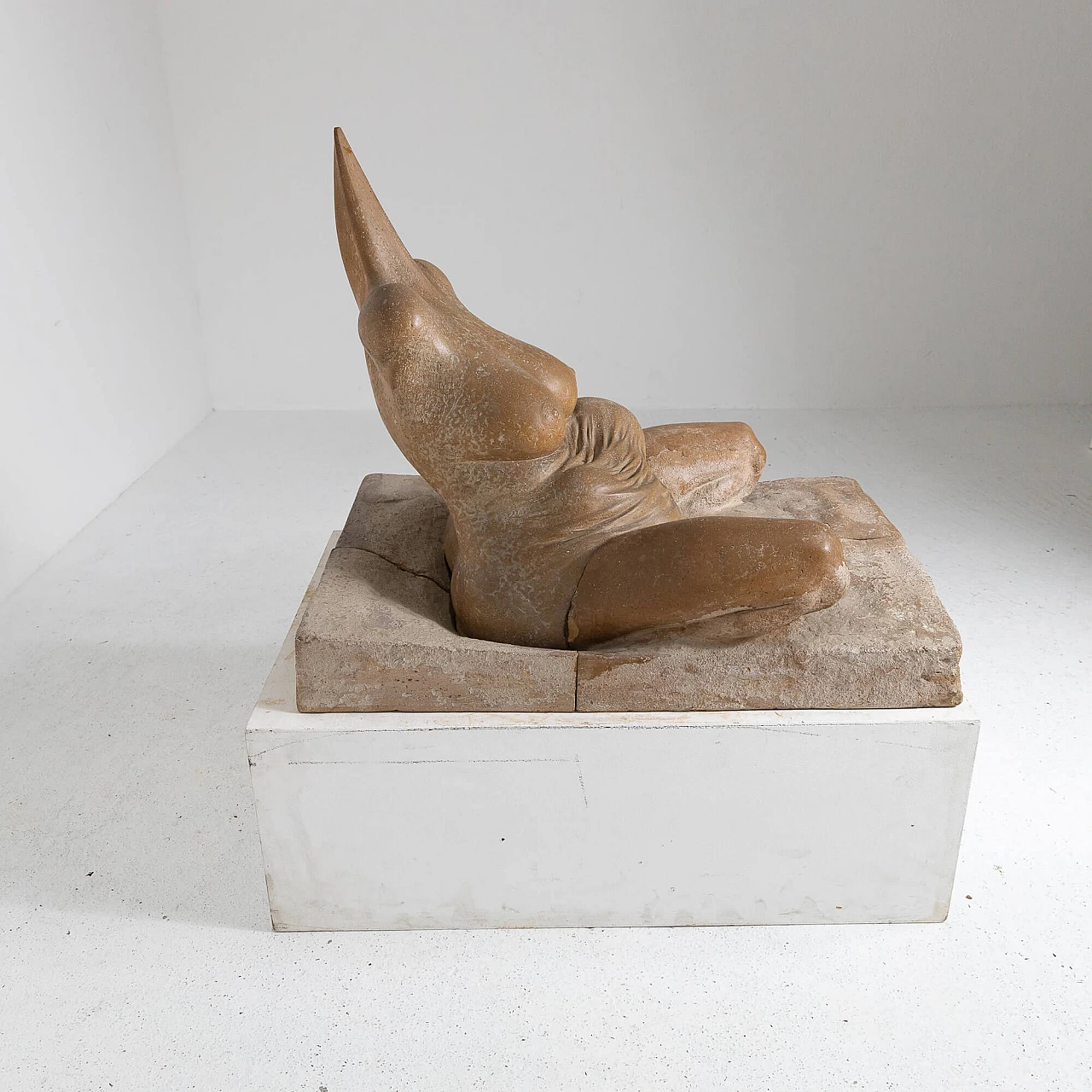 Anselmo Giardini, Gea, terracotta sculpture, 1978 8