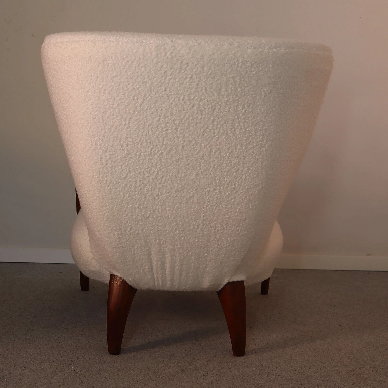 White bouclé fabric armchair with cherry frame, 1940s 7