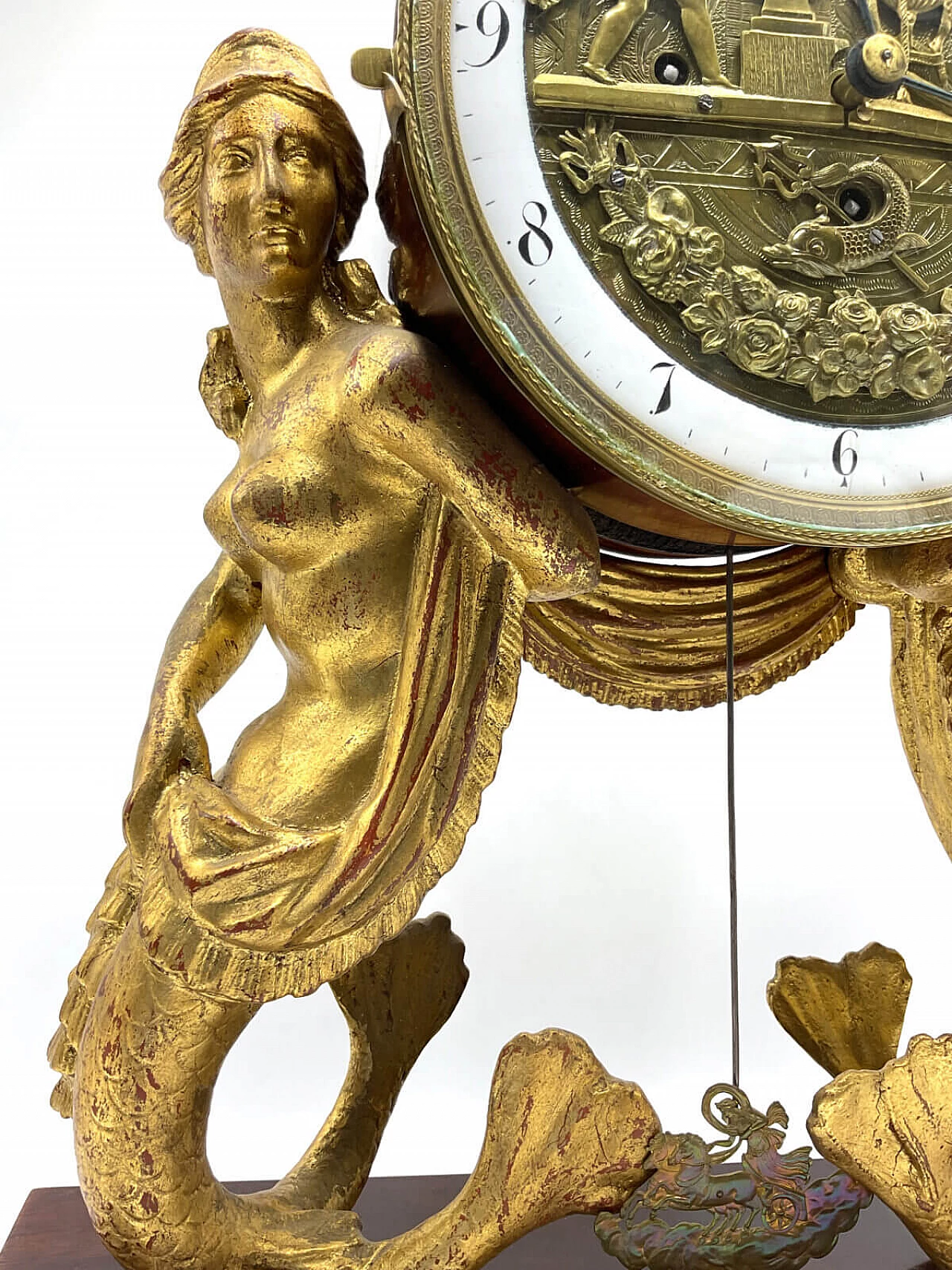 Wood and gilded bronze pendulum mantel clock, early 19th century 5