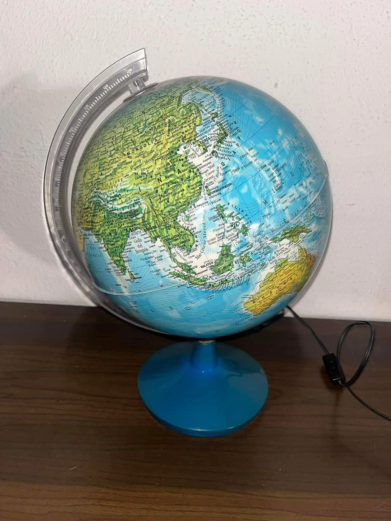 Globe table lamp, 1970s 1