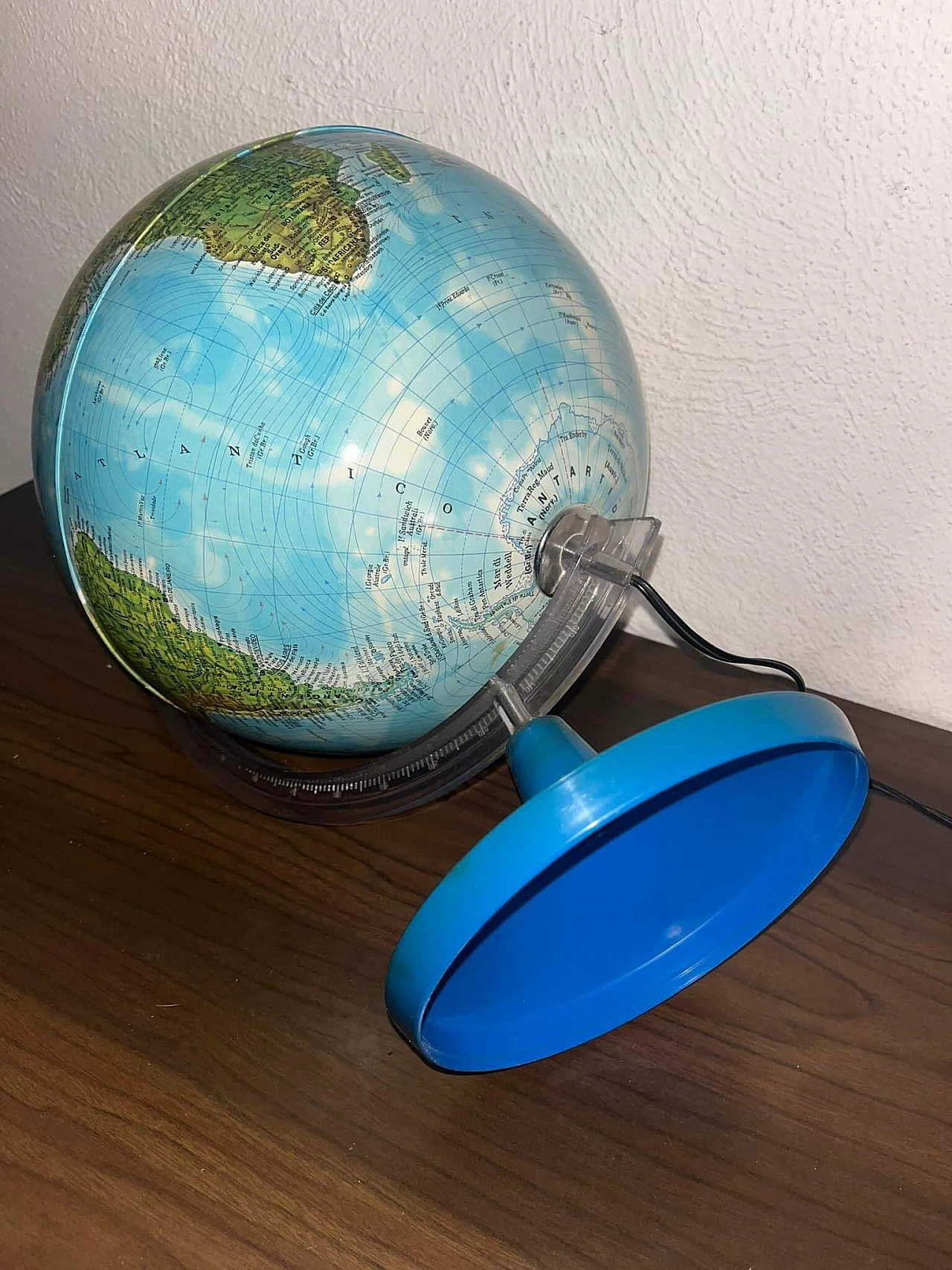 Globe table lamp, 1970s 4