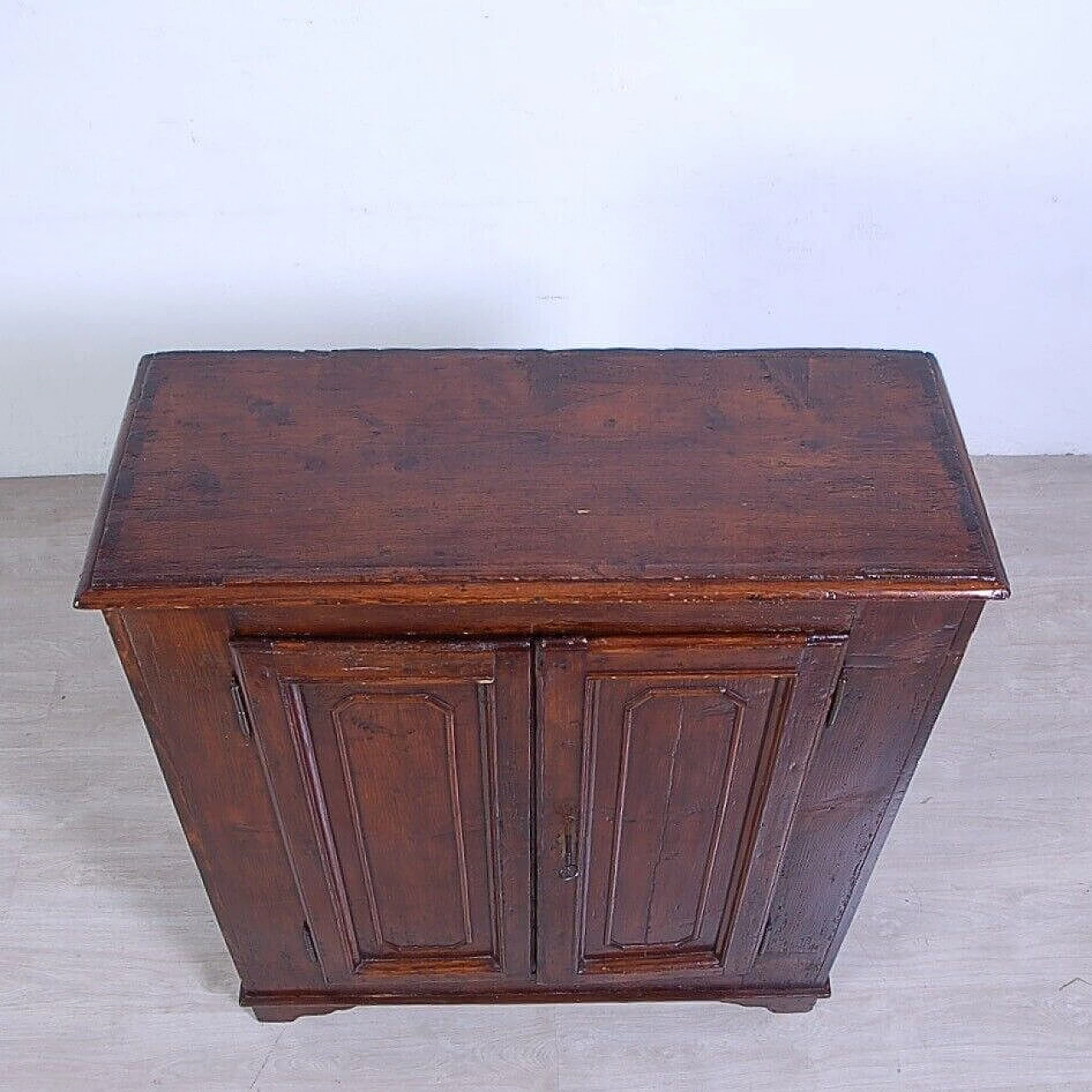 Stained spruce sideboard, first half of the 19th century 14